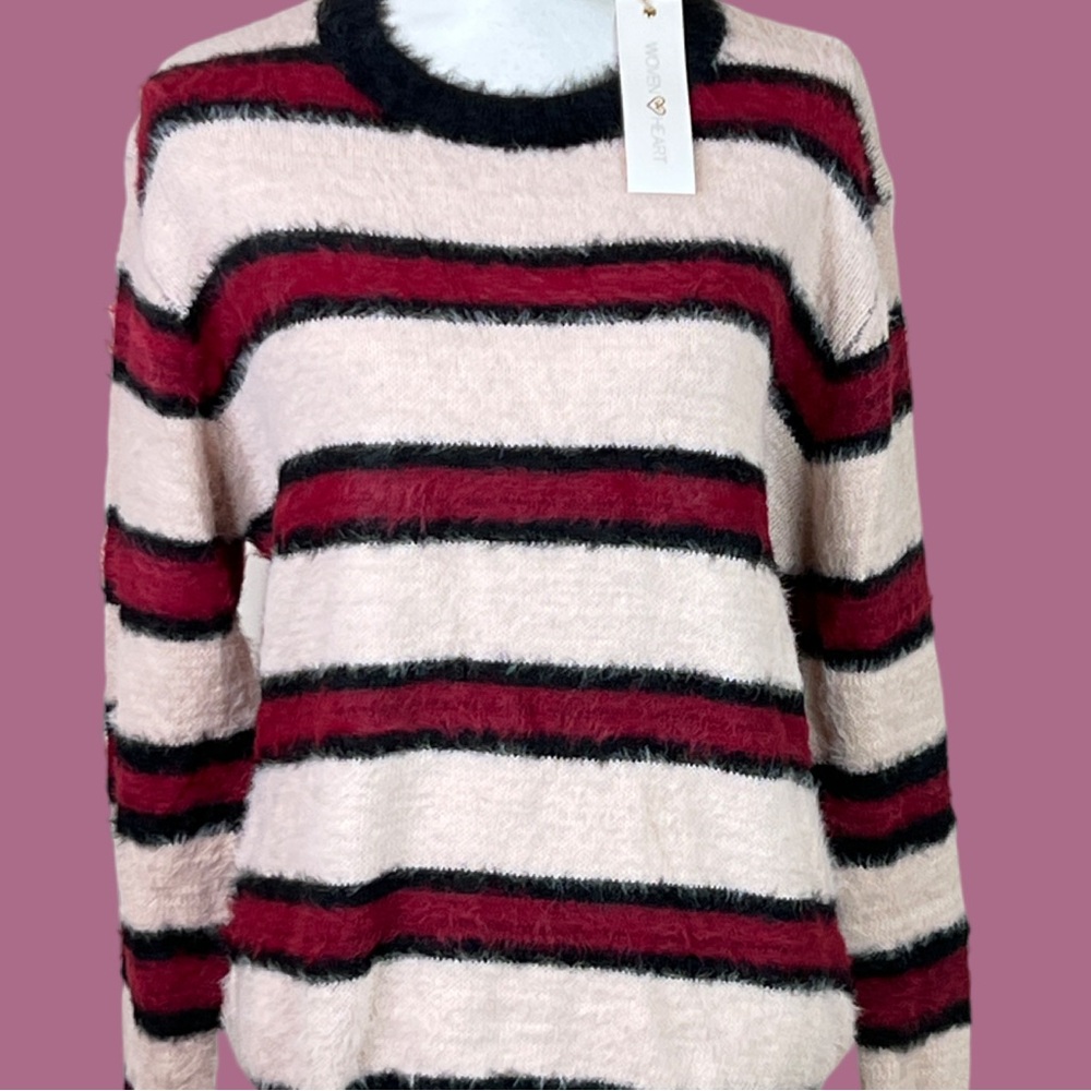 Woven Heart Striped Eyelash Sweater L/S Fuzzy Soft Size Small Oversized NWT